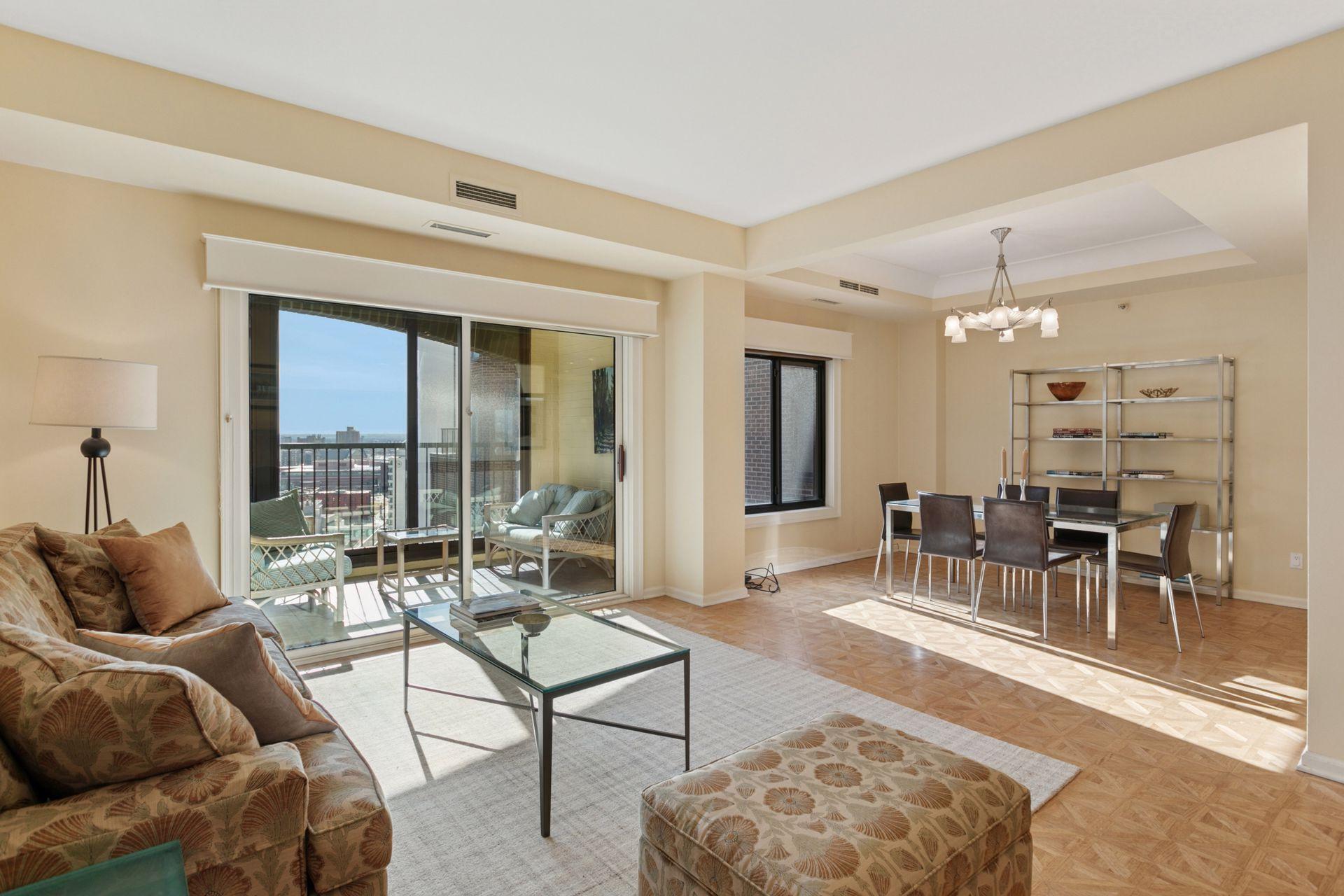 1235 Yale Place Minneapolis MN 55403