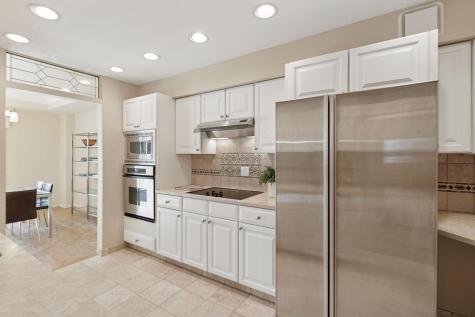 1235 Yale Place Minneapolis MN 55403