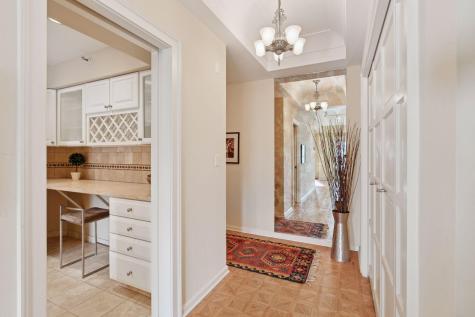1235 Yale Place Minneapolis MN 55403