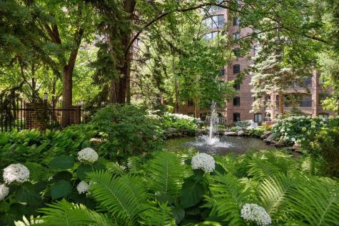 1235 Yale Place Minneapolis MN 55403