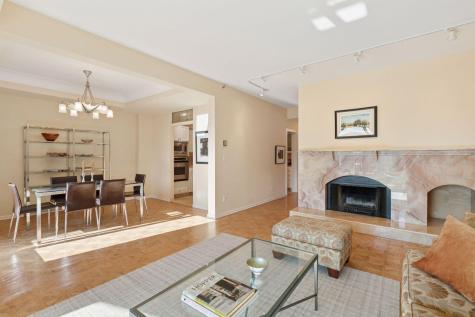 1235 Yale Place Minneapolis MN 55403