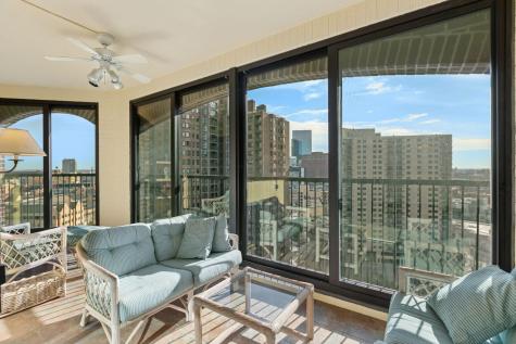 1235 Yale Place Minneapolis MN 55403