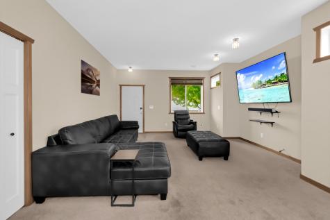 1283 County Road D Circle E Vadnais Heights MN 55109