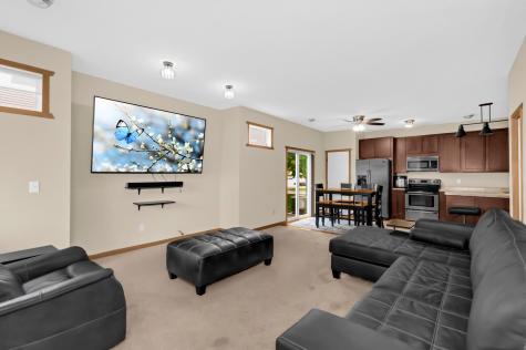 1283 County Road D Circle E Vadnais Heights MN 55109