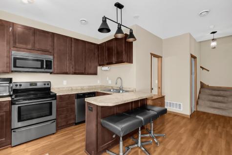 1283 County Road D Circle E Vadnais Heights MN 55109