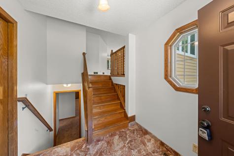 17446 Goldenview Avenue Lakeville MN 55044