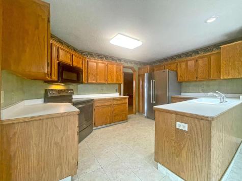 17446 Goldenview Avenue Lakeville MN 55044