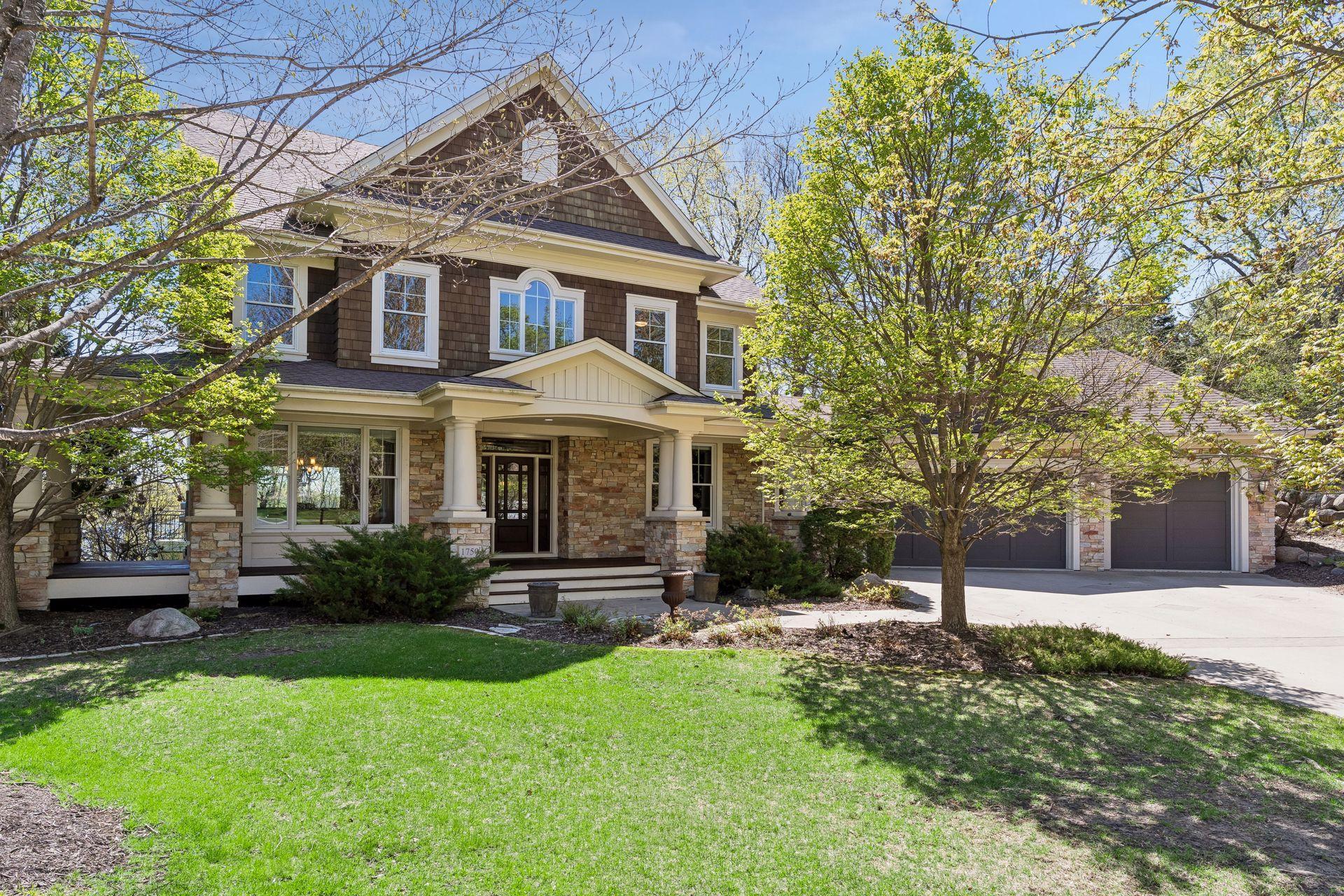 1750 Lucy Ridge Court Chanhassen MN 55317
