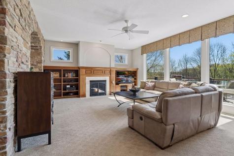 1750 Lucy Ridge Court Chanhassen MN 55317