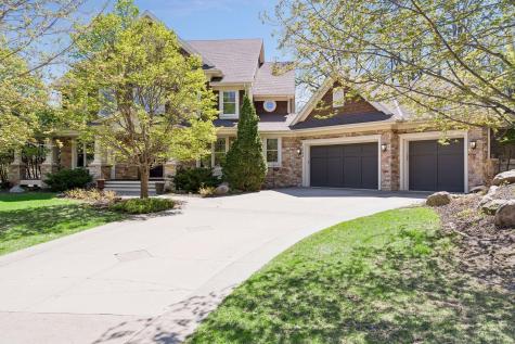 1750 Lucy Ridge Court Chanhassen MN 55317