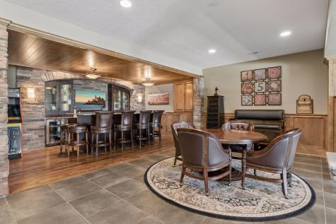 1750 Lucy Ridge Court Chanhassen MN 55317
