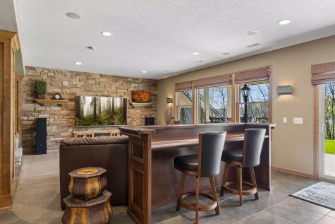 1750 Lucy Ridge Court Chanhassen MN 55317