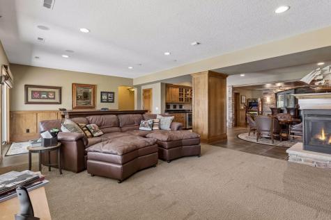1750 Lucy Ridge Court Chanhassen MN 55317