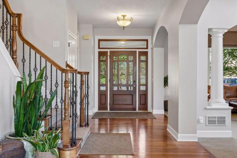 1750 Lucy Ridge Court Chanhassen MN 55317