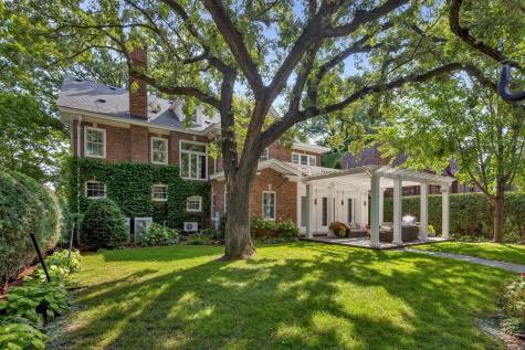 2400 W Lake Of The Isles Parkway Minneapolis MN 55405