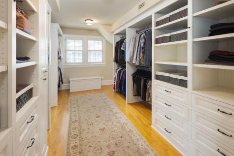 2400 W Lake Of The Isles Parkway Minneapolis MN 55405