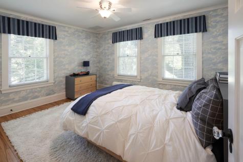 2400 W Lake Of The Isles Parkway Minneapolis MN 55405