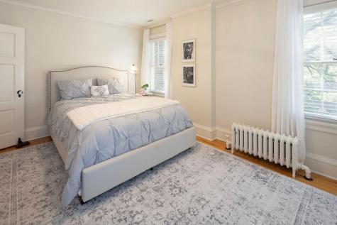 2400 W Lake Of The Isles Parkway Minneapolis MN 55405