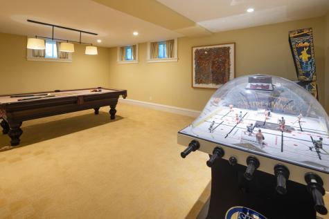 2400 W Lake Of The Isles Parkway Minneapolis MN 55405