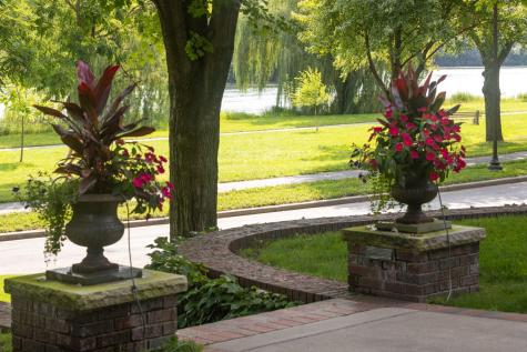 2400 W Lake Of The Isles Parkway Minneapolis MN 55405