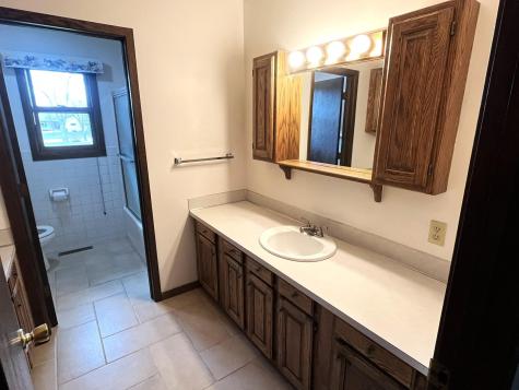 1318 W Chestnut Avenue Olivia MN 56277