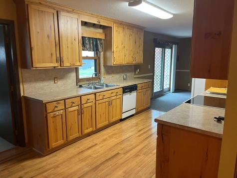 1318 W Chestnut Avenue Olivia MN 56277