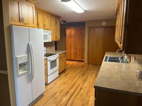 1318 W Chestnut Avenue Olivia MN 56277