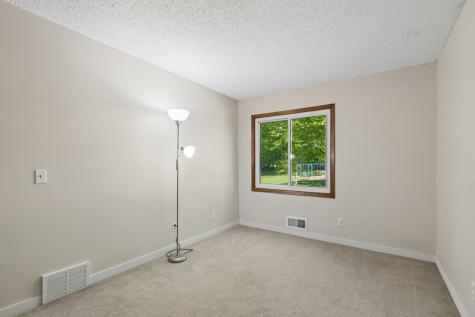 75 Pleasant Lane E Excelsior MN 55331