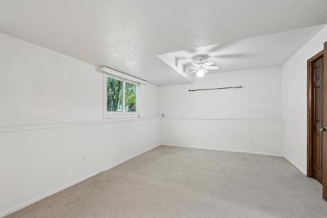 75 Pleasant Lane E Excelsior MN 55331