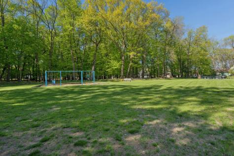 75 Pleasant Lane E Excelsior MN 55331