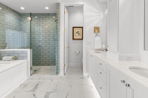 7070 Highland Court Eden Prairie MN 55346