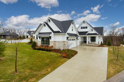 7070 Highland Court Eden Prairie MN 55346