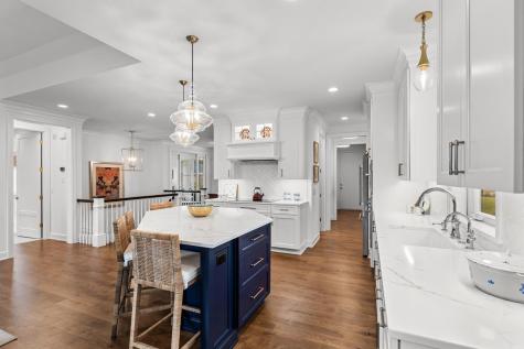 7070 Highland Court Eden Prairie MN 55346