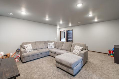 789 Albert Drive W West Fargo ND 58078