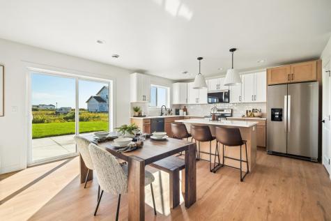 7715 Cub Creek Way Horace ND 58047