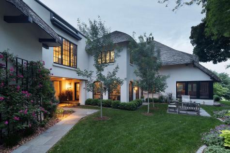 2388 W Lake Of The Isles Parkway Minneapolis MN 55405