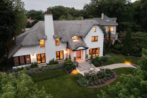 2388 W Lake Of The Isles Parkway Minneapolis MN 55405