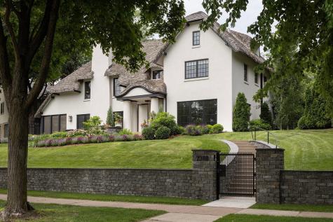 2388 W Lake Of The Isles Parkway Minneapolis MN 55405