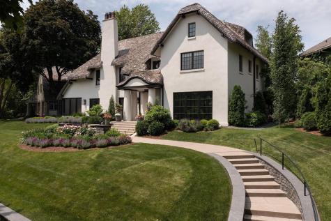 2388 W Lake Of The Isles Parkway Minneapolis MN 55405