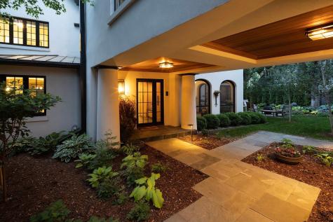 2388 W Lake Of The Isles Parkway Minneapolis MN 55405