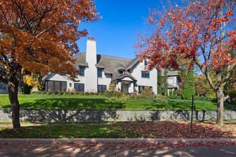 2388 W Lake Of The Isles Parkway Minneapolis MN 55405