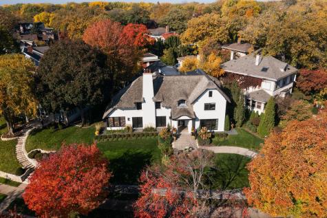 2388 W Lake Of The Isles Parkway Minneapolis MN 55405