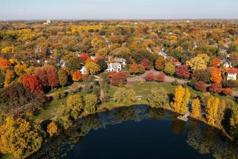 2388 W Lake Of The Isles Parkway Minneapolis MN 55405