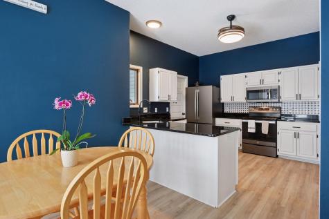 20911 Jameswood Court Lakeville MN 55044