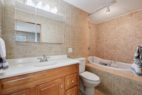 20911 Jameswood Court Lakeville MN 55044