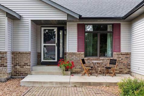 20911 Jameswood Court Lakeville MN 55044