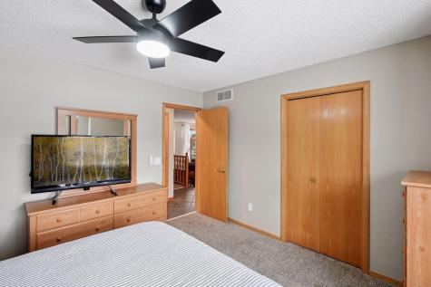 20911 Jameswood Court Lakeville MN 55044
