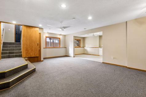 20911 Jameswood Court Lakeville MN 55044
