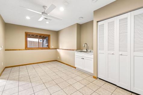 20911 Jameswood Court Lakeville MN 55044
