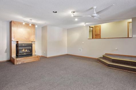 20911 Jameswood Court Lakeville MN 55044
